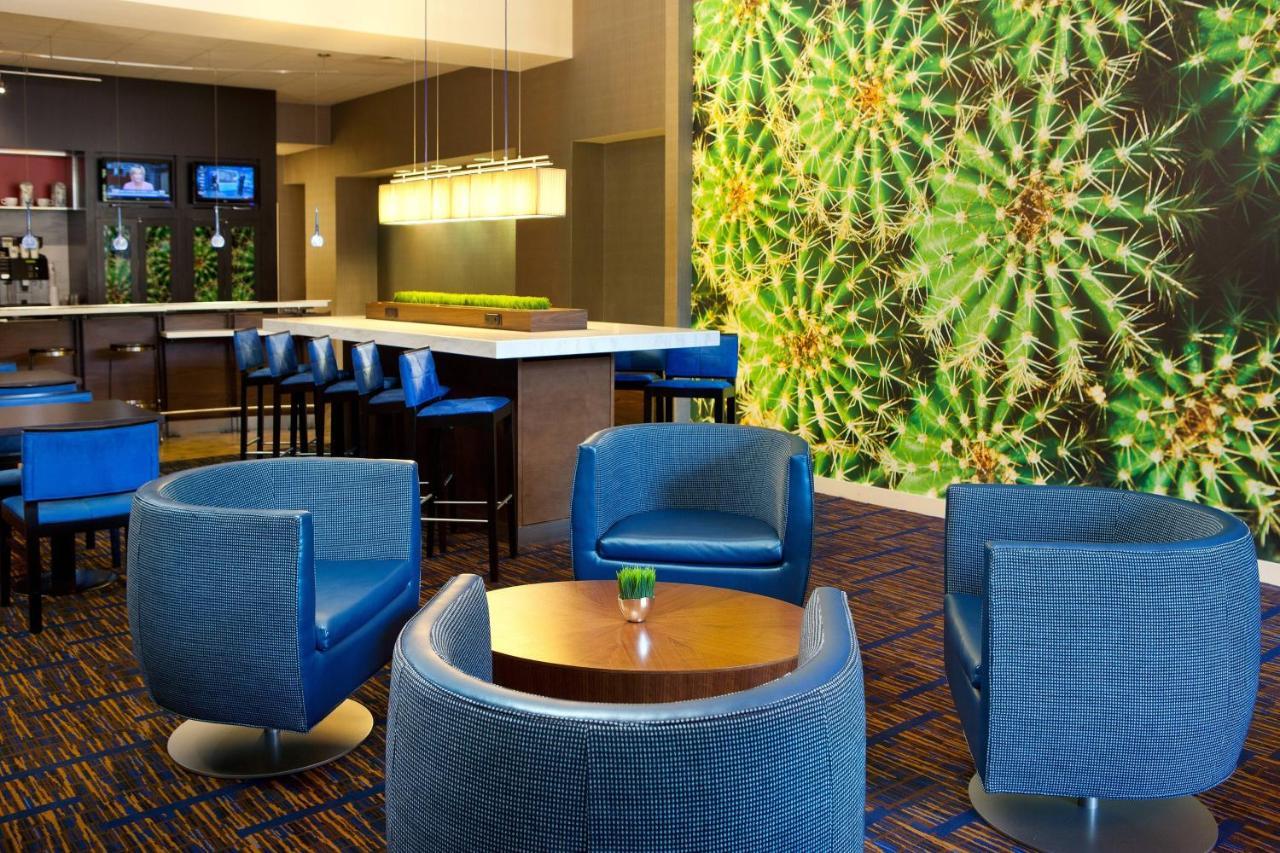 Courtyard Houston Downtown Convention Center Hotel Ngoại thất bức ảnh